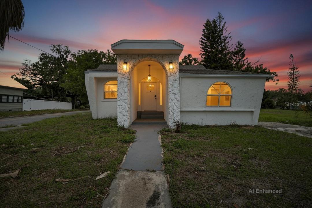 Single Family Residence in MULBERRY, FL - Daniel Dourado