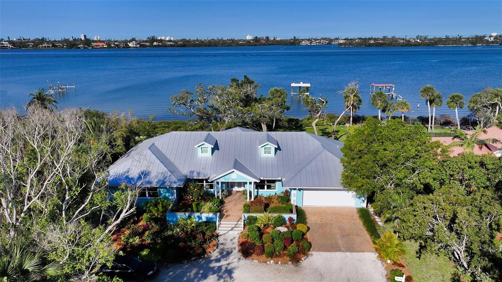 Single Family Residence em SARASOTA, FL - Daniel Dourado