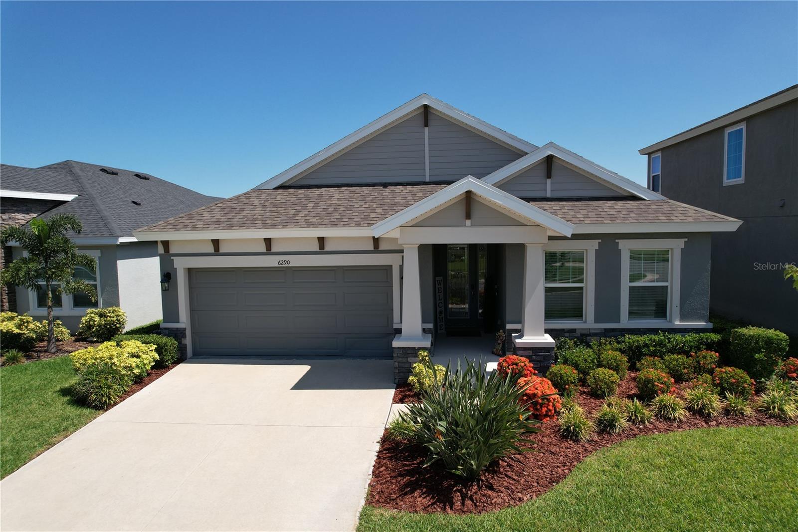 Single Family Residence in APOLLO BEACH, FL - Daniel Dourado