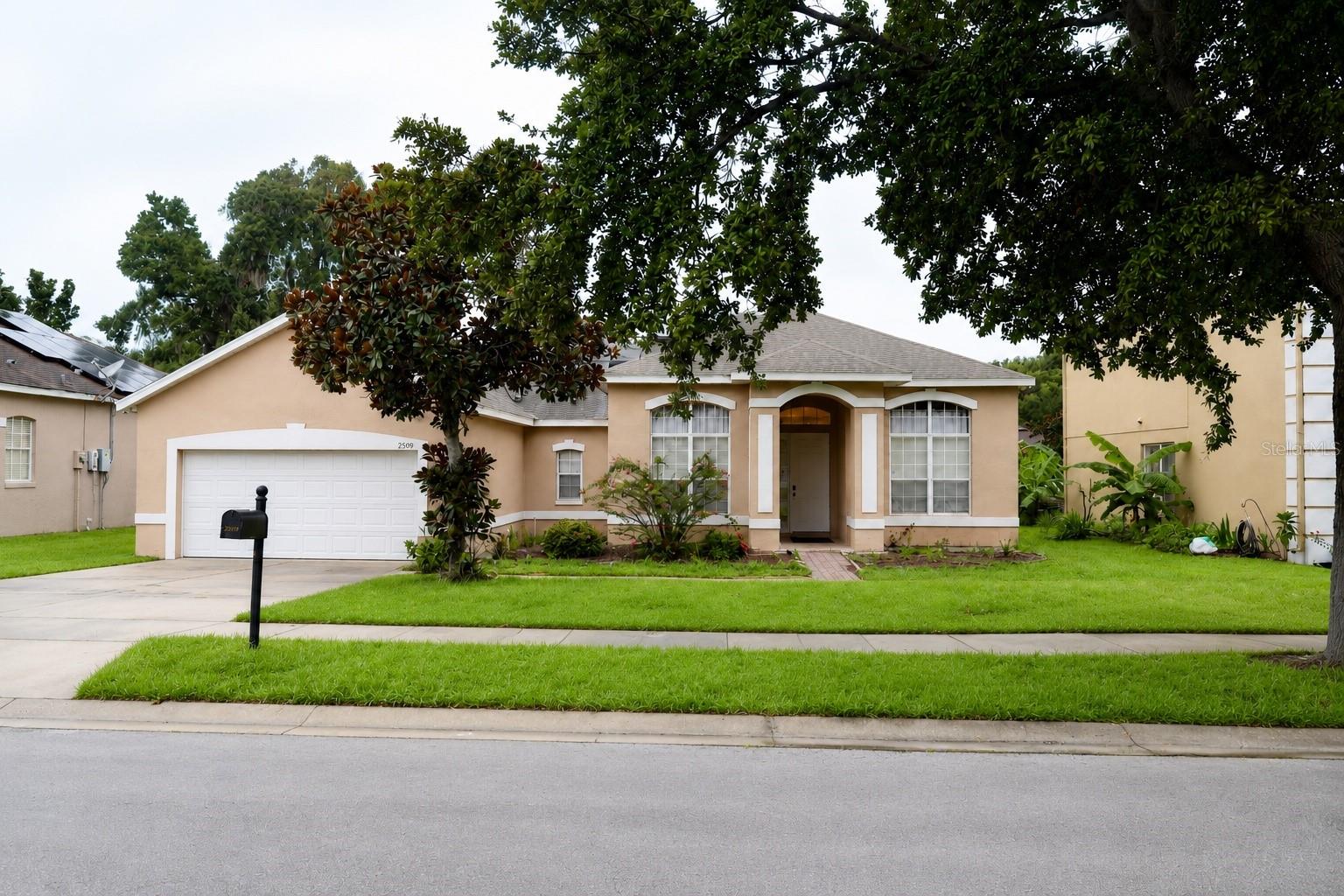 Single Family Residence em OCOEE, FL - Daniel Dourado