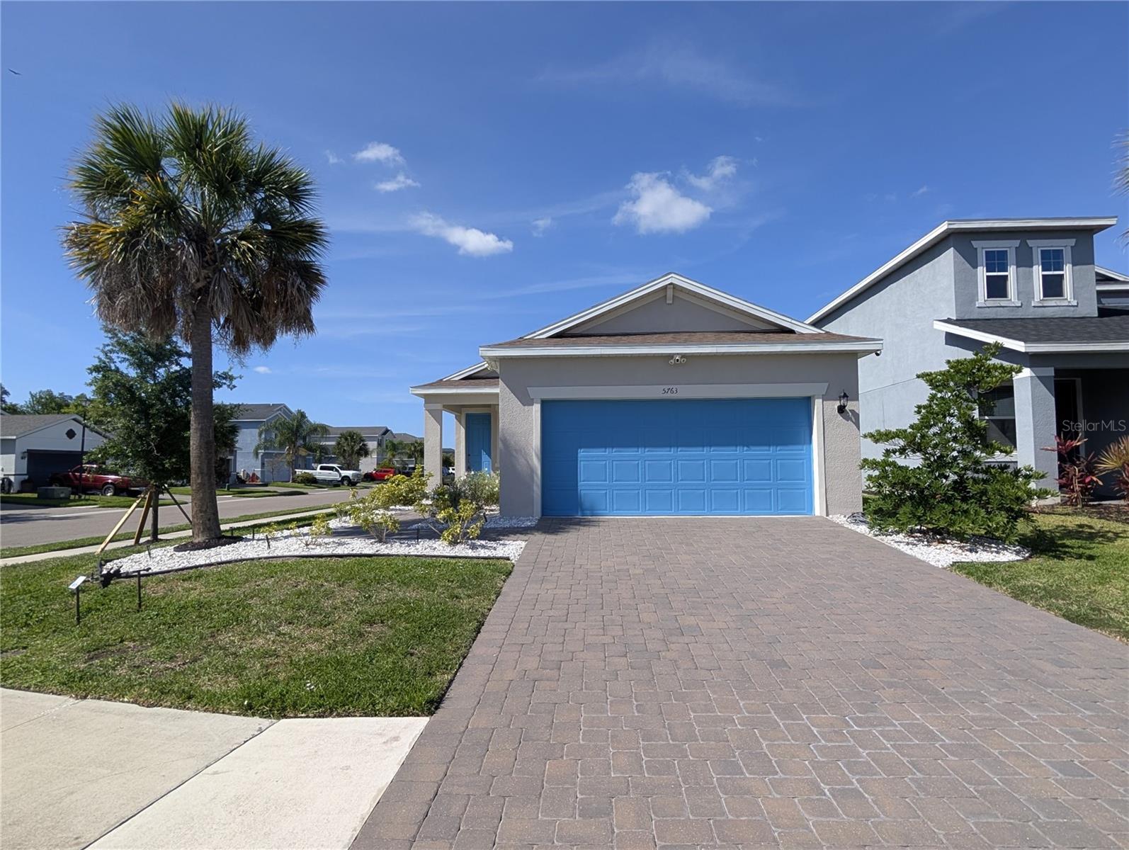 Single Family Residence in PALMETTO, FL - Daniel Dourado