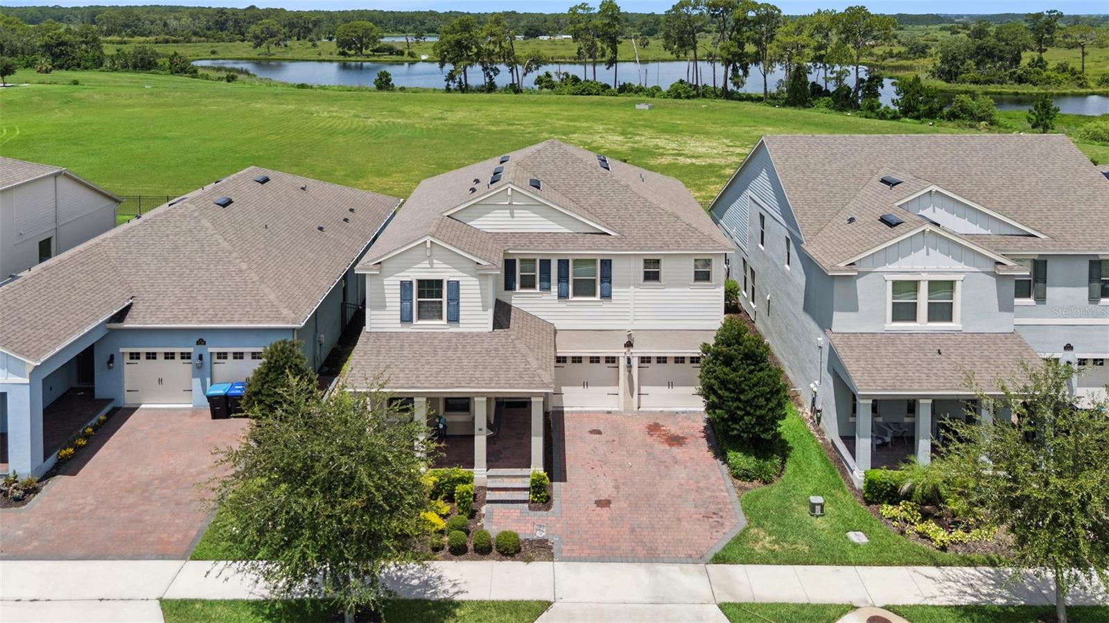 Single Family Residence em WINTER GARDEN, FL - Daniel Dourado