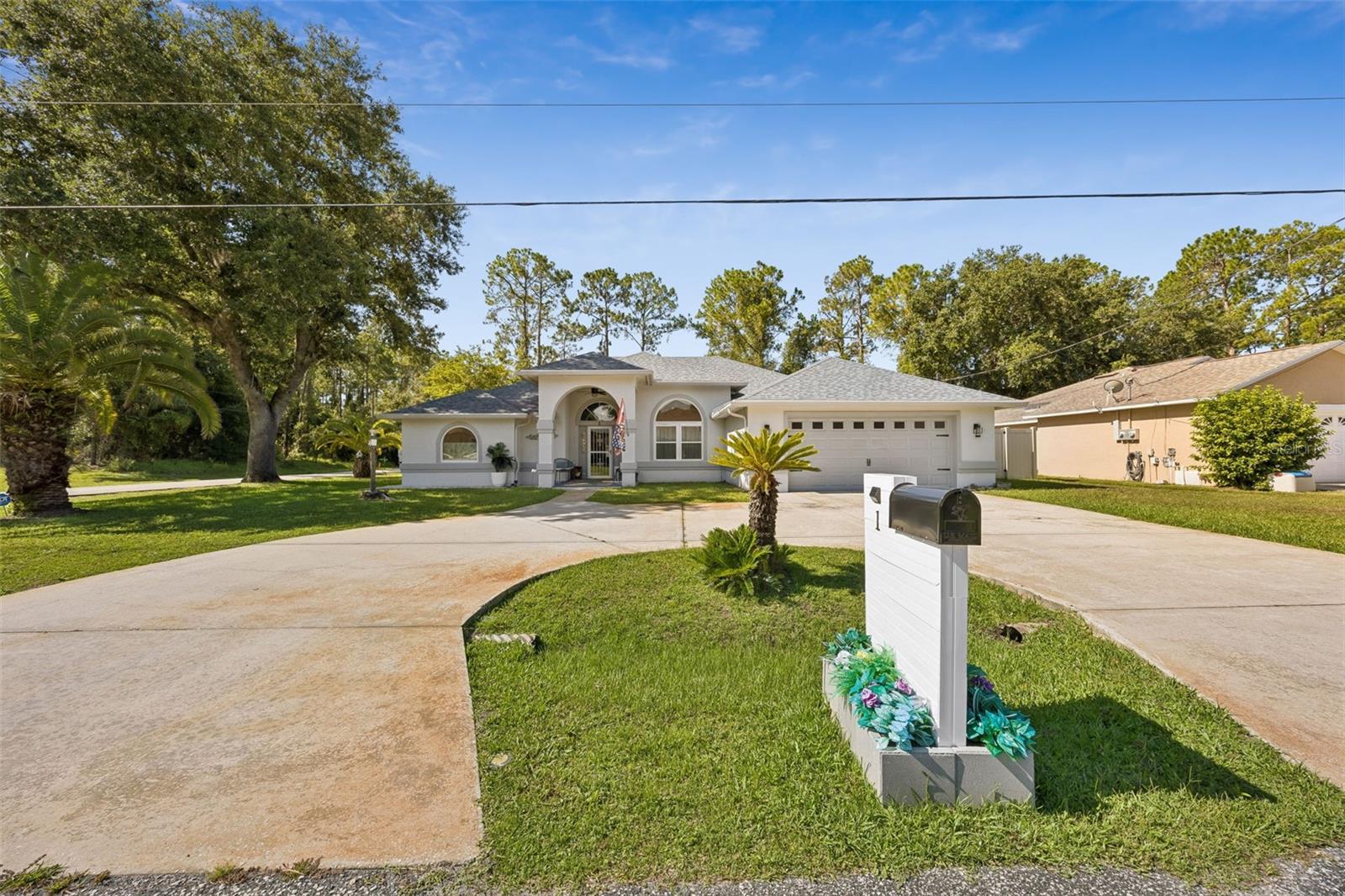 Single Family Residence in PALM COAST, FL - Daniel Dourado