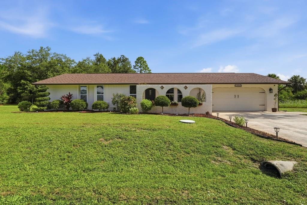 Single Family Residence in PORT CHARLOTTE, FL - Daniel Dourado