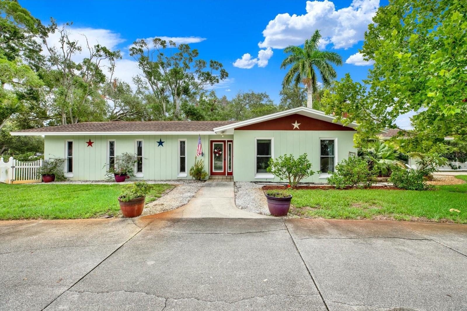 Single Family Residence em CLEARWATER, FL - Daniel Dourado