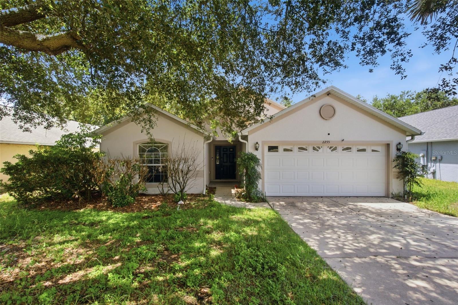 Single Family Residence in TAVARES, FL - Daniel Dourado