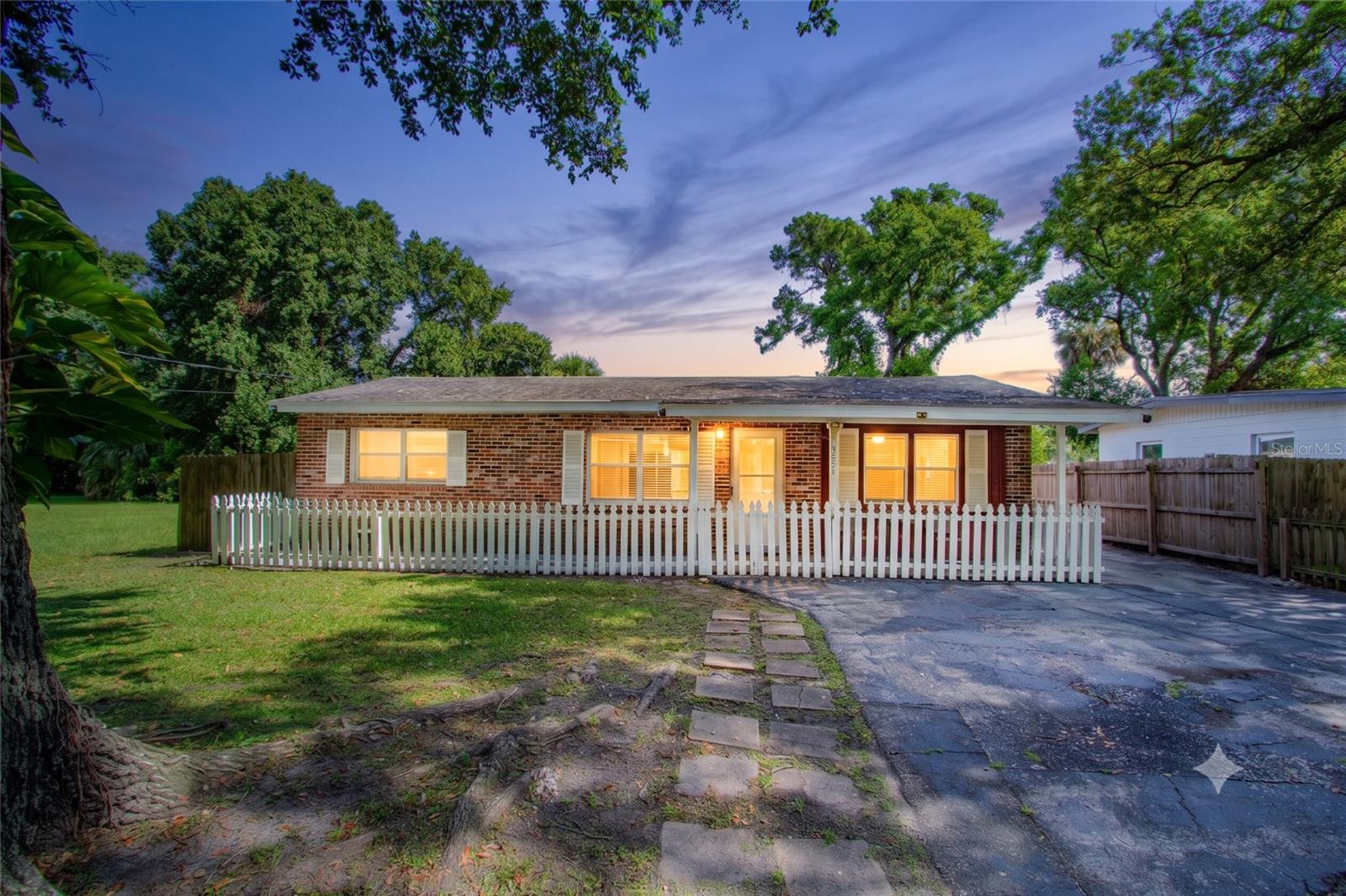 Single Family Residence em SANFORD, FL - Daniel Dourado