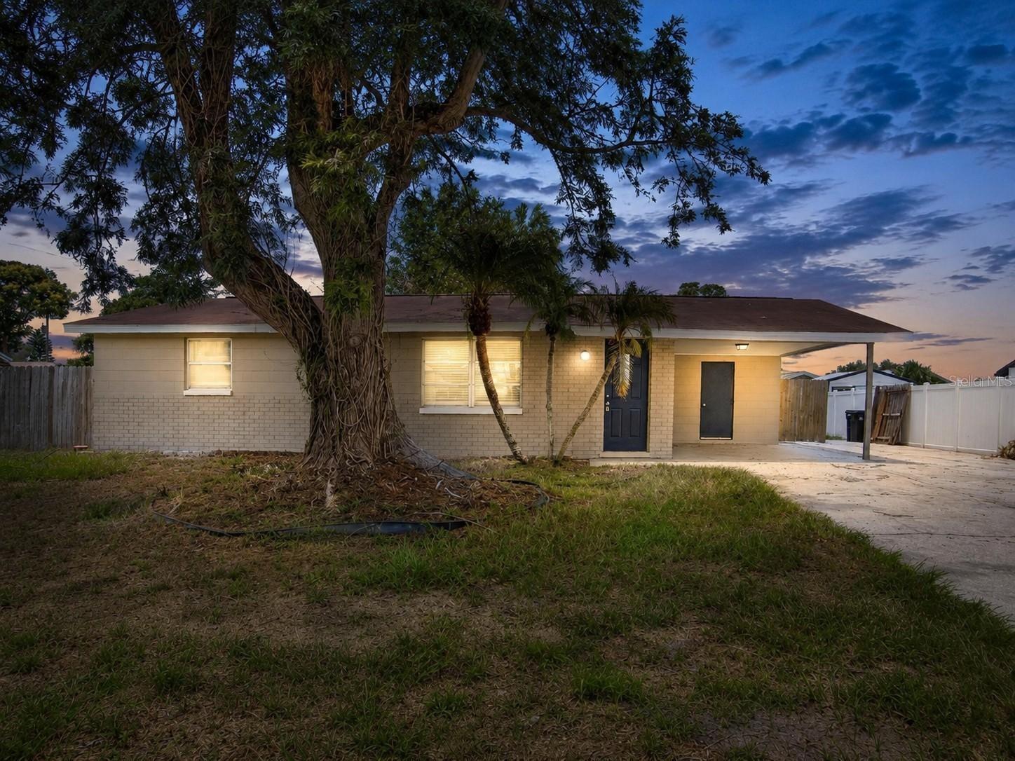 Single Family Residence em TAMPA, FL - Daniel Dourado