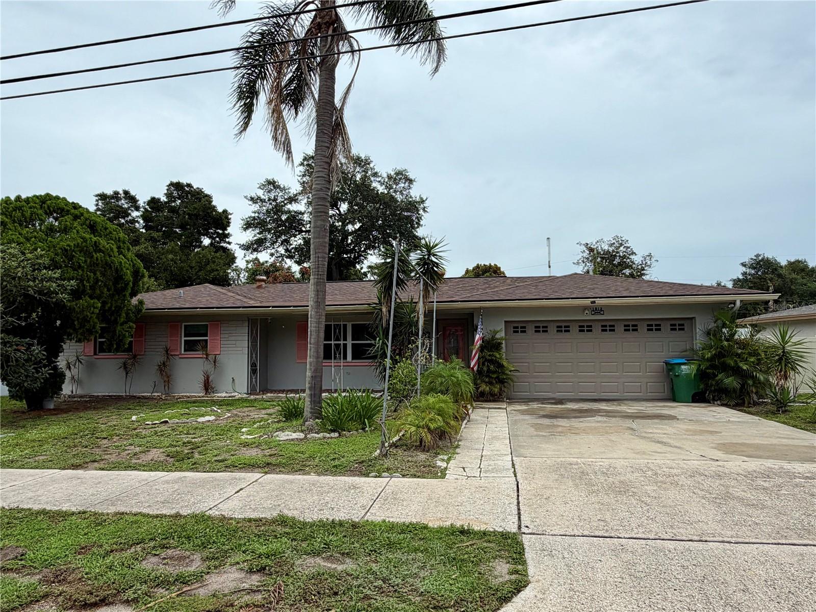 Single Family Residence em CLEARWATER, FL - Daniel Dourado