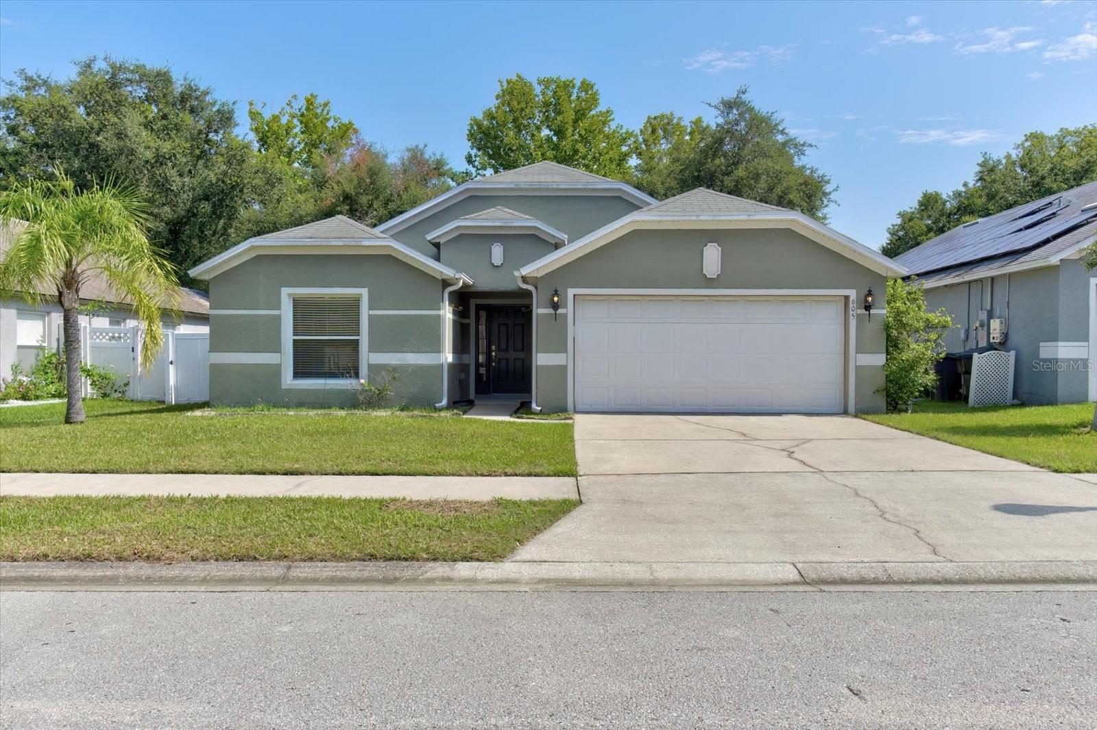 Single Family Residence in ORANGE CITY, FL - Daniel Dourado