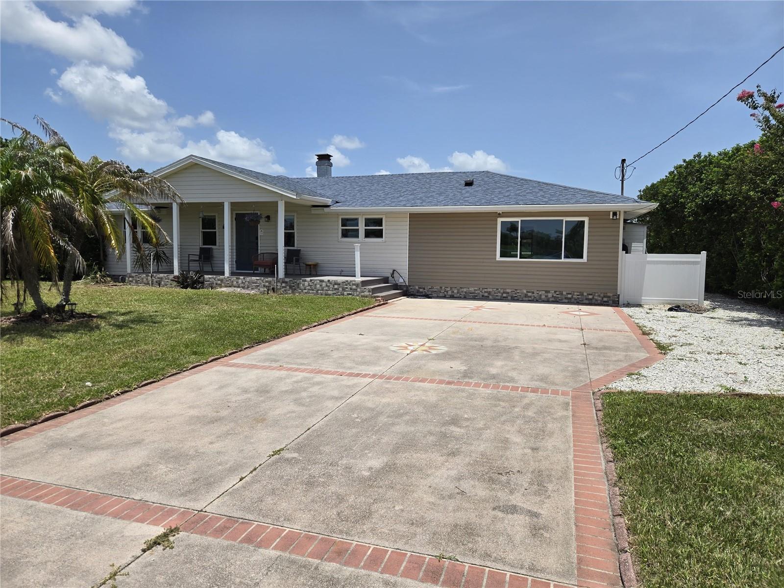 Single Family Residence em KISSIMMEE, FL - Daniel Dourado