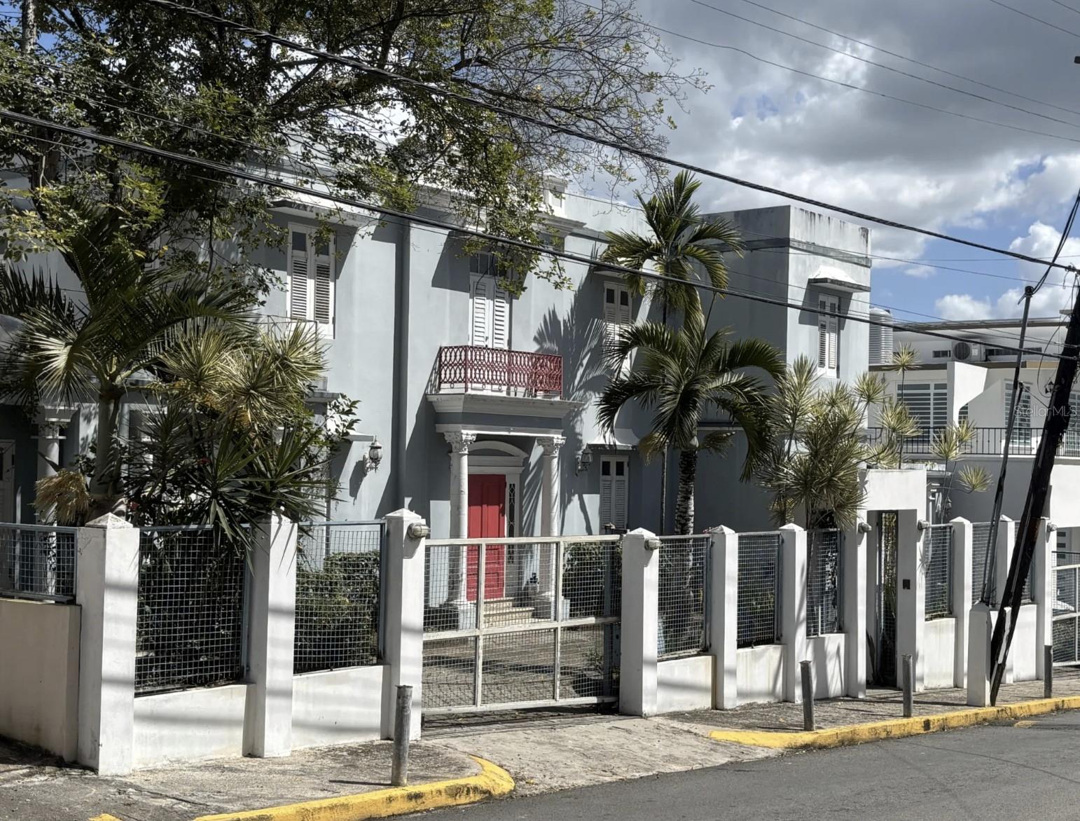 Single Family Residence in SAN JUAN, PR - Daniel Dourado