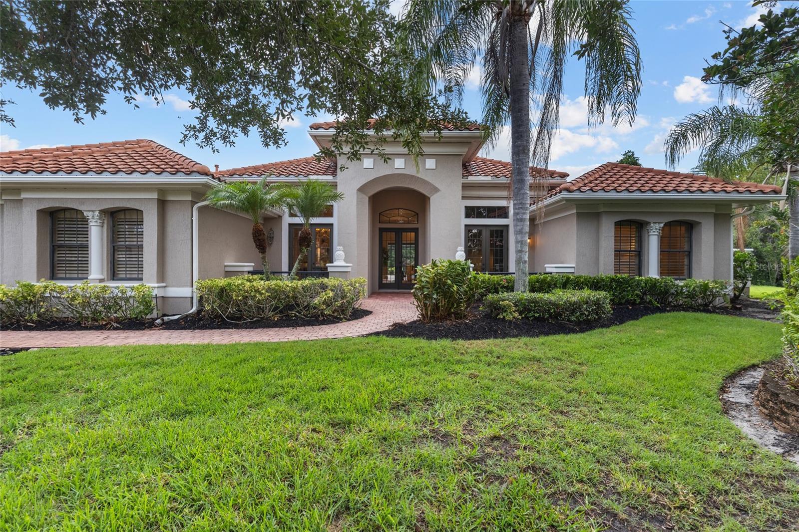 Single Family Residence in LAKEWOOD RANCH, FL - Daniel Dourado