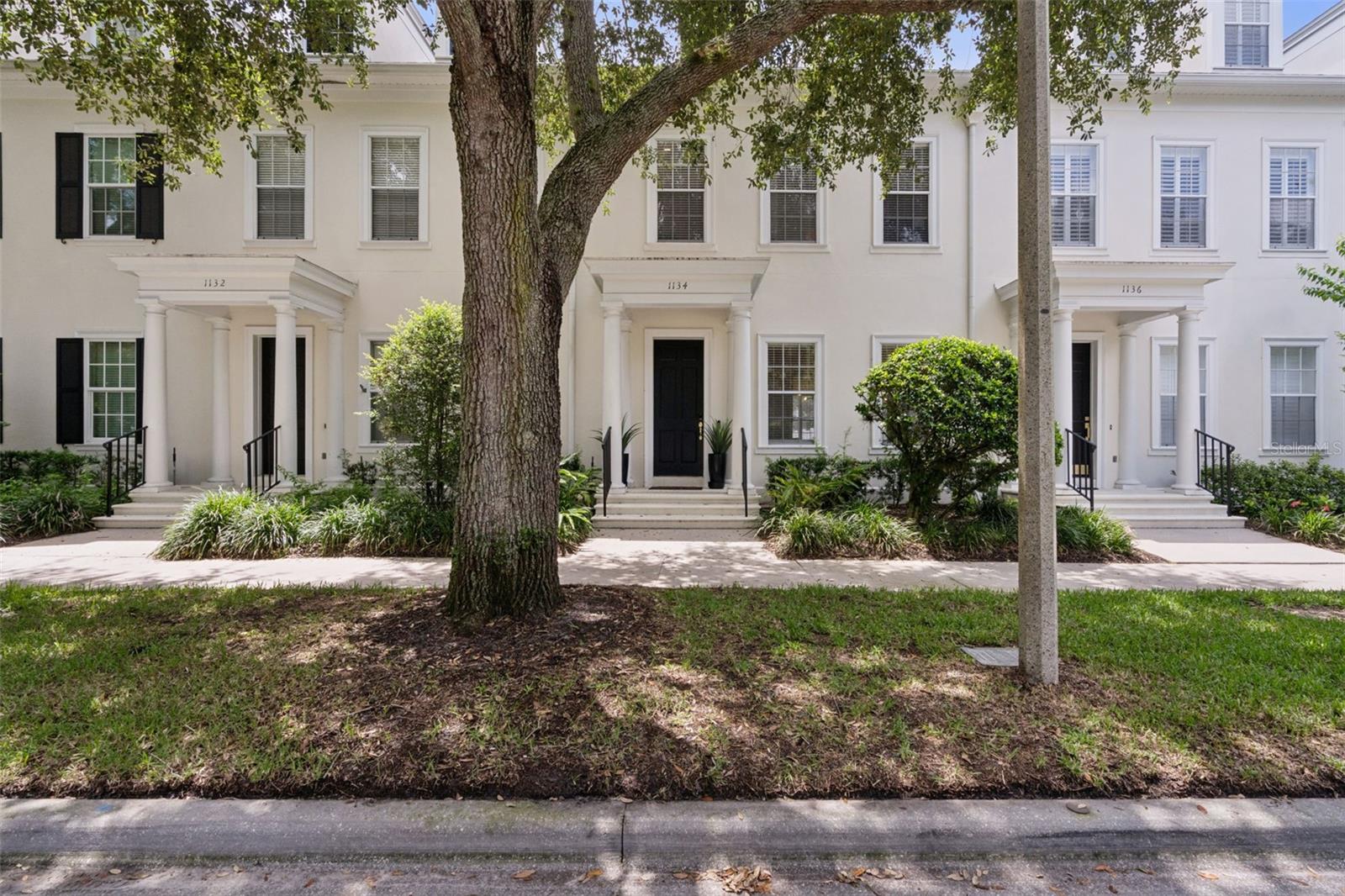 Townhouse in CELEBRATION, FL - Daniel Dourado