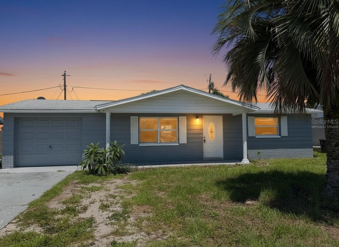 Single Family Residence in NEW PORT RICHEY, FL - Daniel Dourado