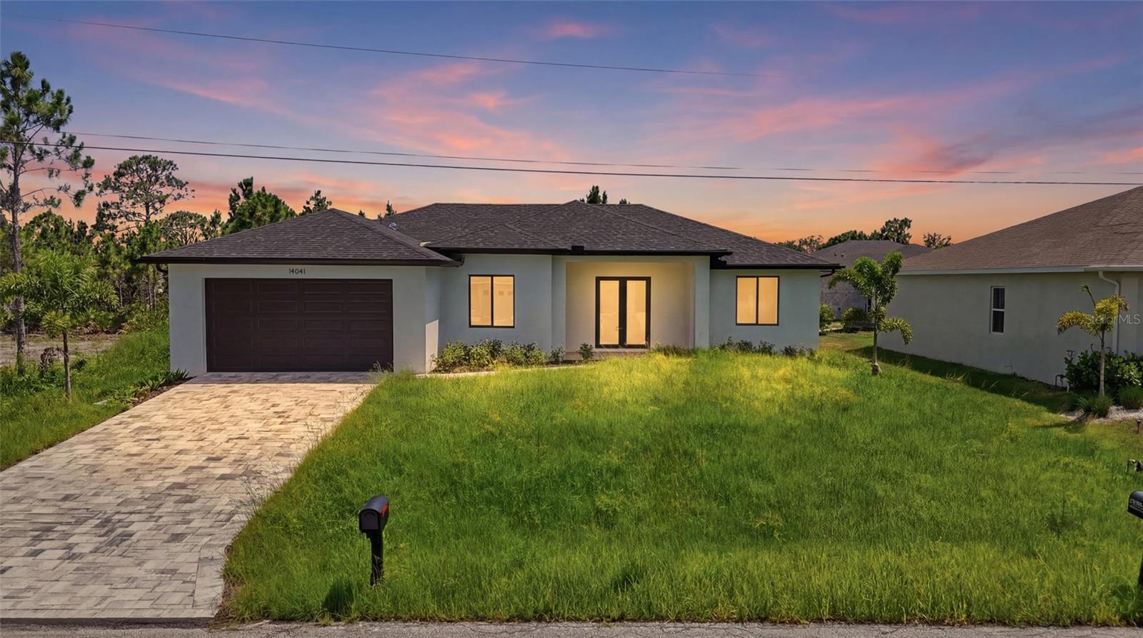 Single Family Residence in PORT CHARLOTTE, FL - Daniel Dourado