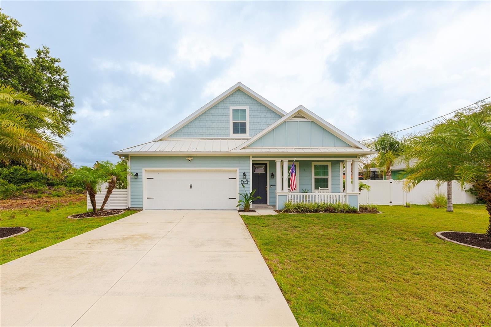 Single Family Residence in PALM COAST, FL - Daniel Dourado