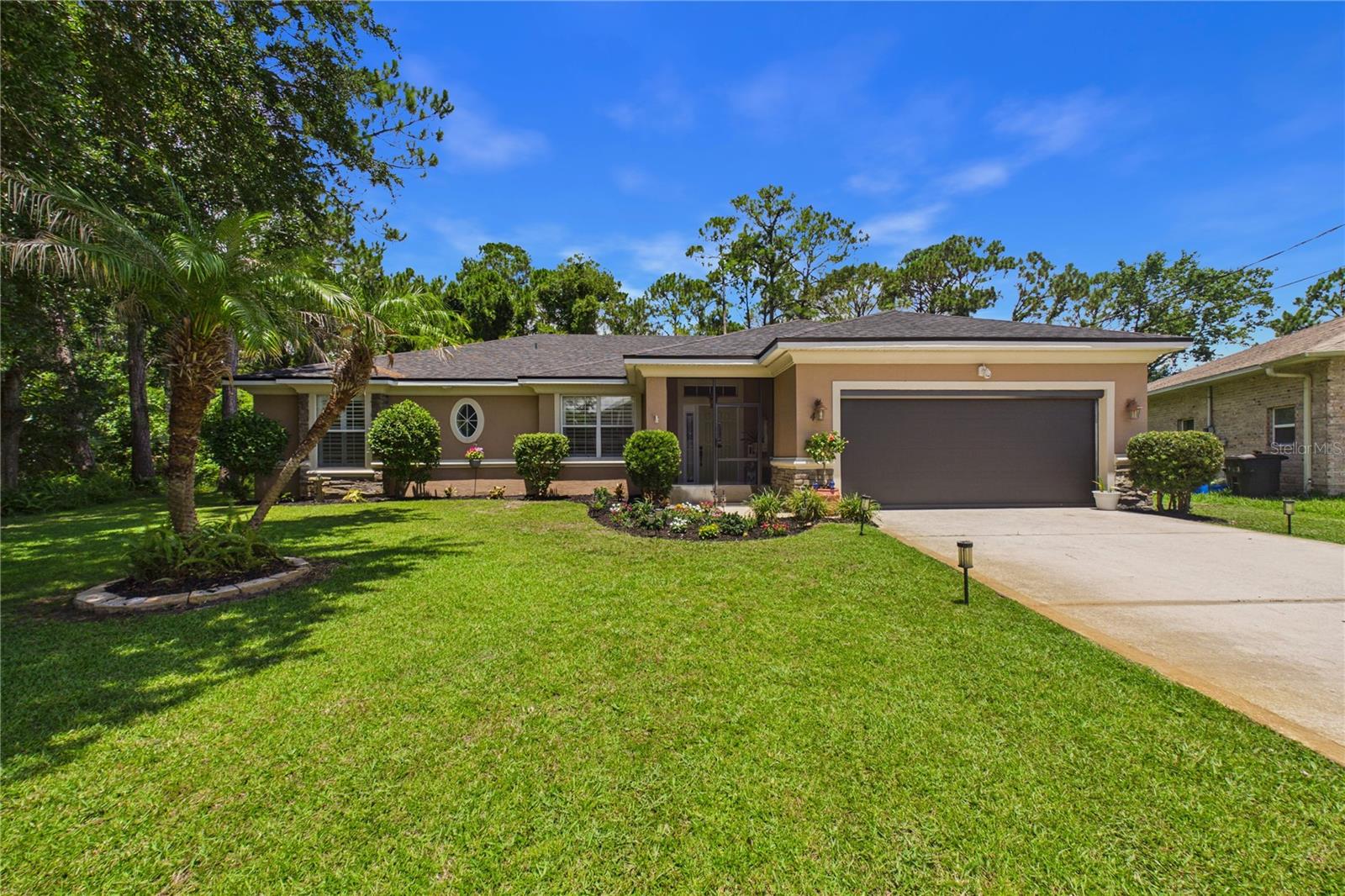 Single Family Residence in PALM COAST, FL - Daniel Dourado