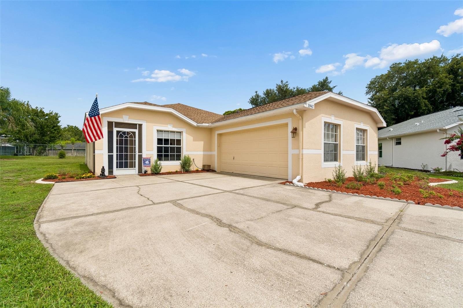 Single Family Residence in LAND O LAKES, FL - Daniel Dourado
