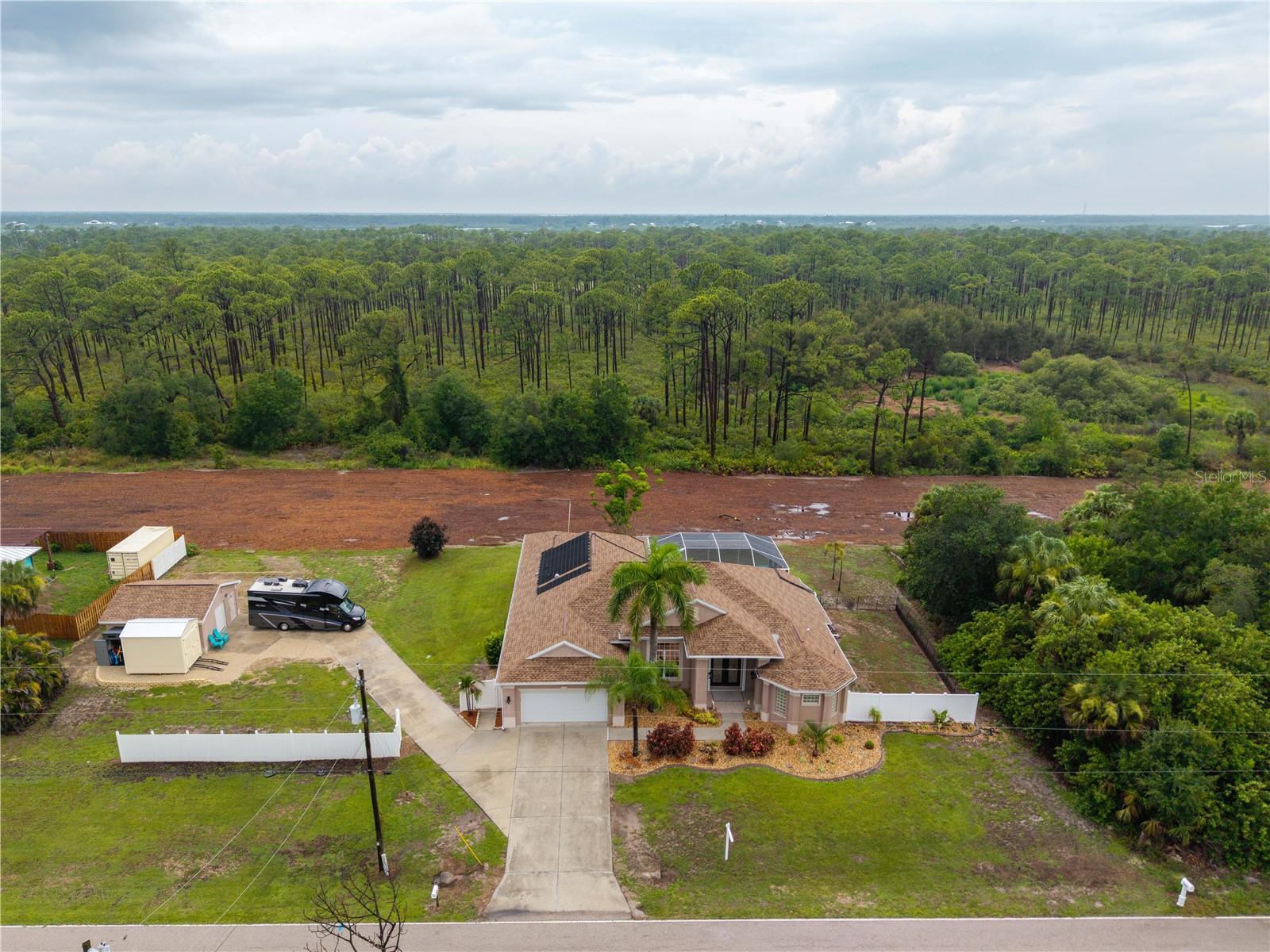 Single Family Residence in PORT CHARLOTTE, FL - Daniel Dourado