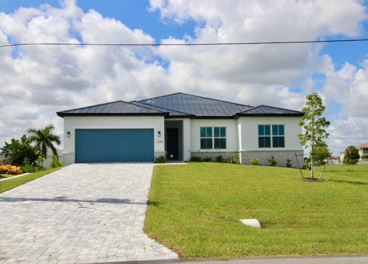 Single Family Residence em PUNTA GORDA, FL - Daniel Dourado