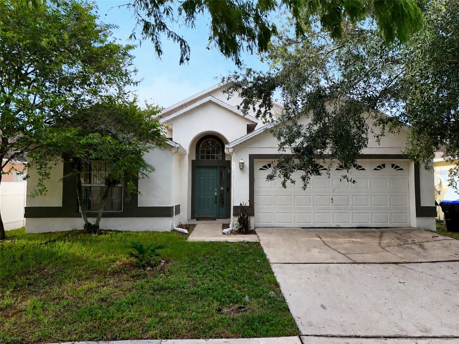 Single Family Residence in ORLANDO, FL - Daniel Dourado