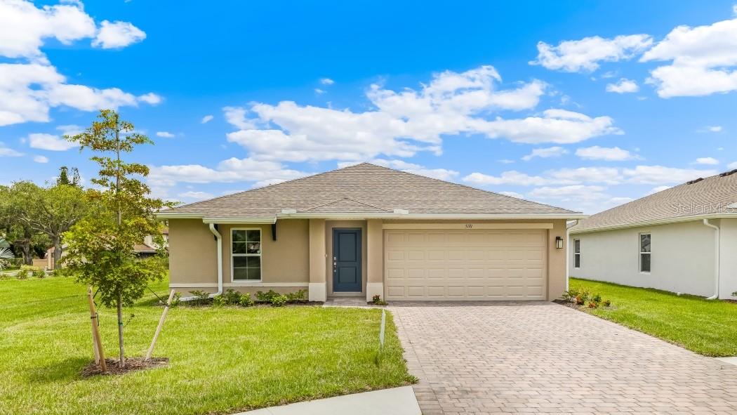 Single Family Residence in PORT CHARLOTTE, FL - Daniel Dourado