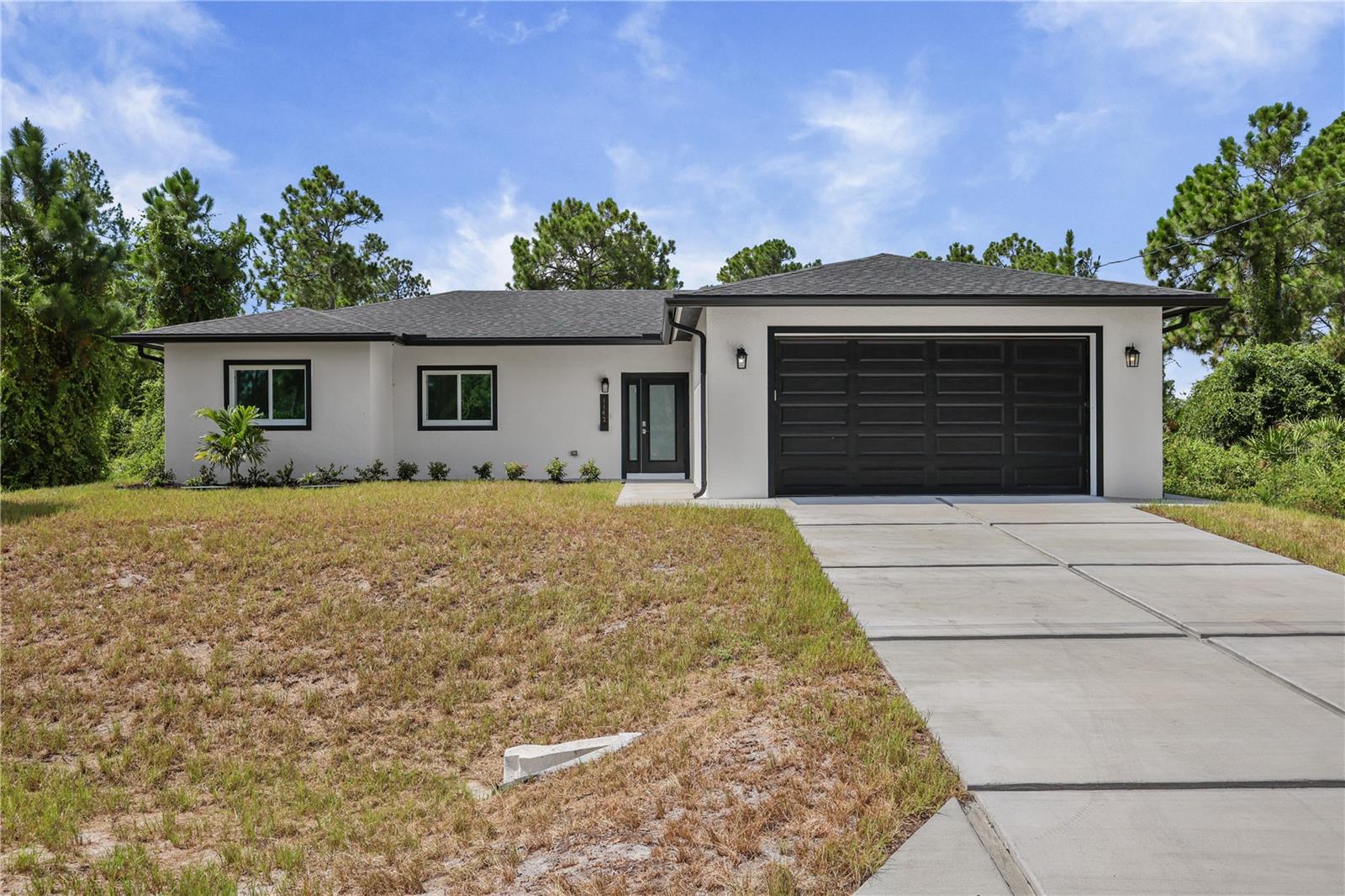 Single Family Residence em LEHIGH ACRES, FL - Daniel Dourado