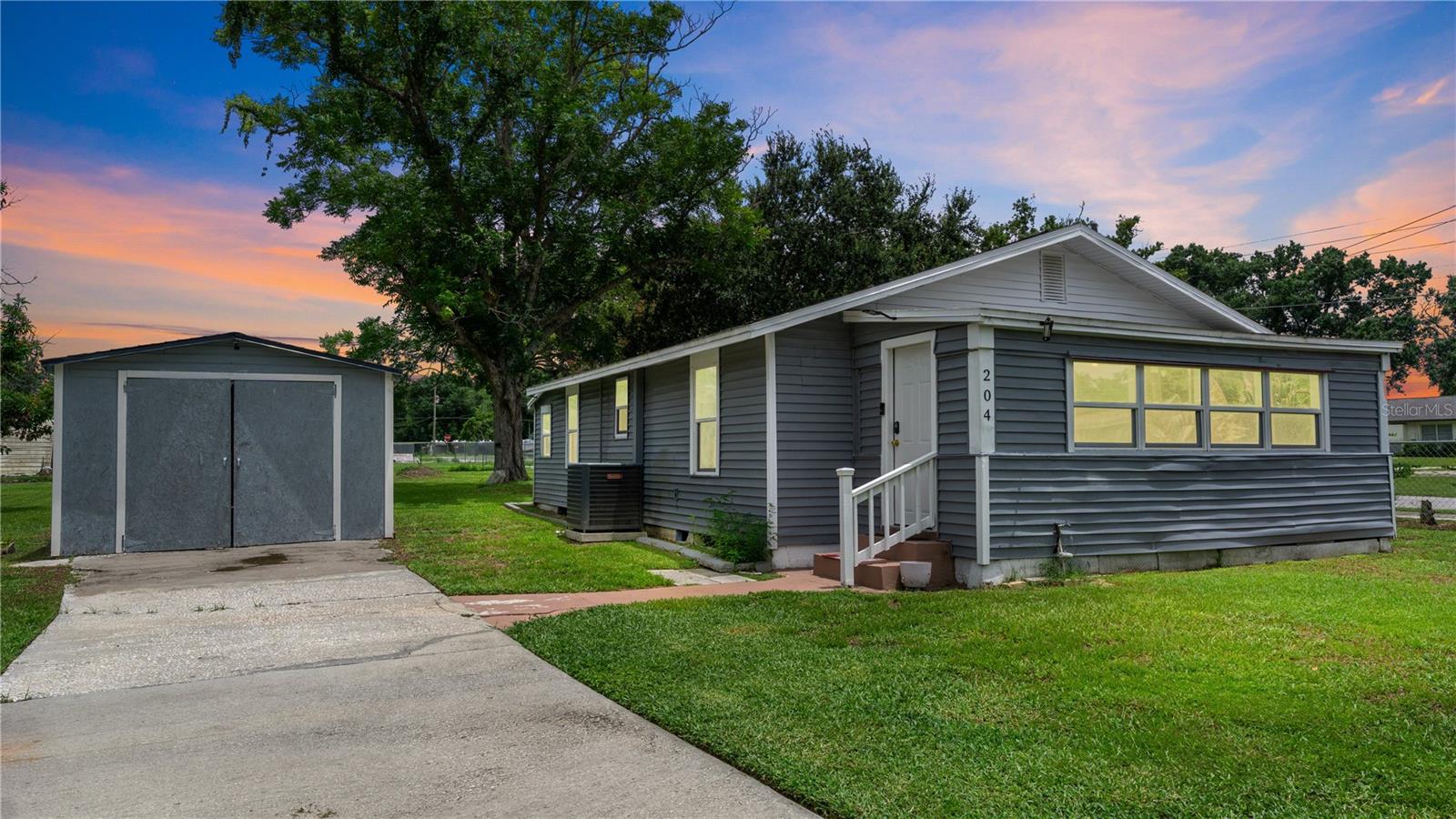Single Family Residence in POLK CITY, FL - Daniel Dourado