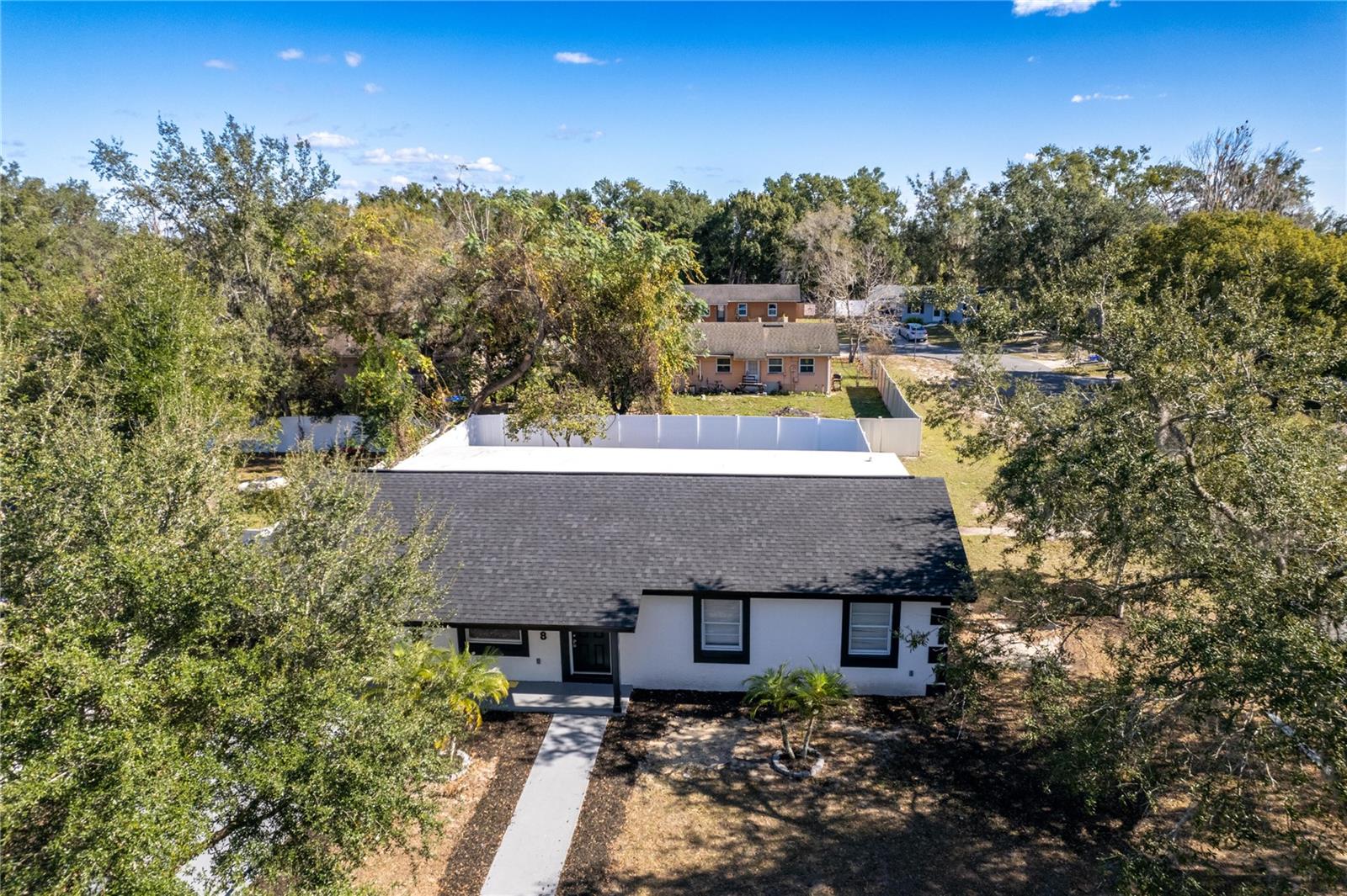 Single Family Residence em ZEPHYRHILLS, FL - Daniel Dourado