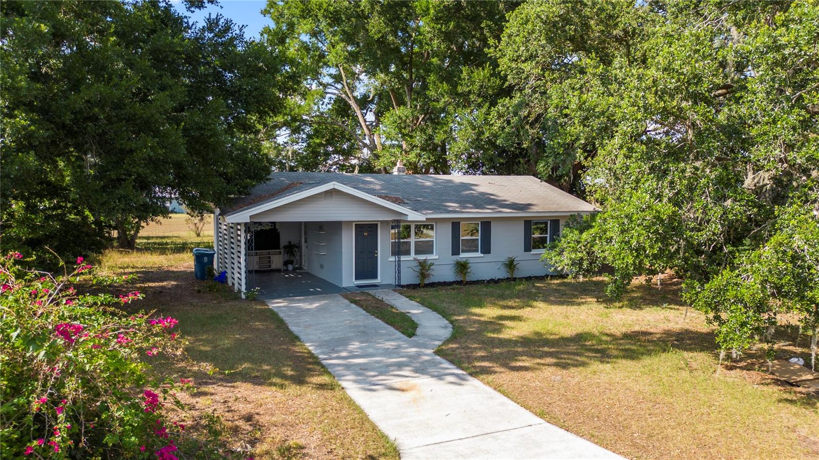 Single Family Residence in FORT MEADE, FL - Daniel Dourado