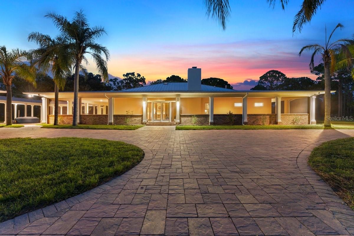 Single Family Residence in NEW SMYRNA BEACH, FL - Daniel Dourado