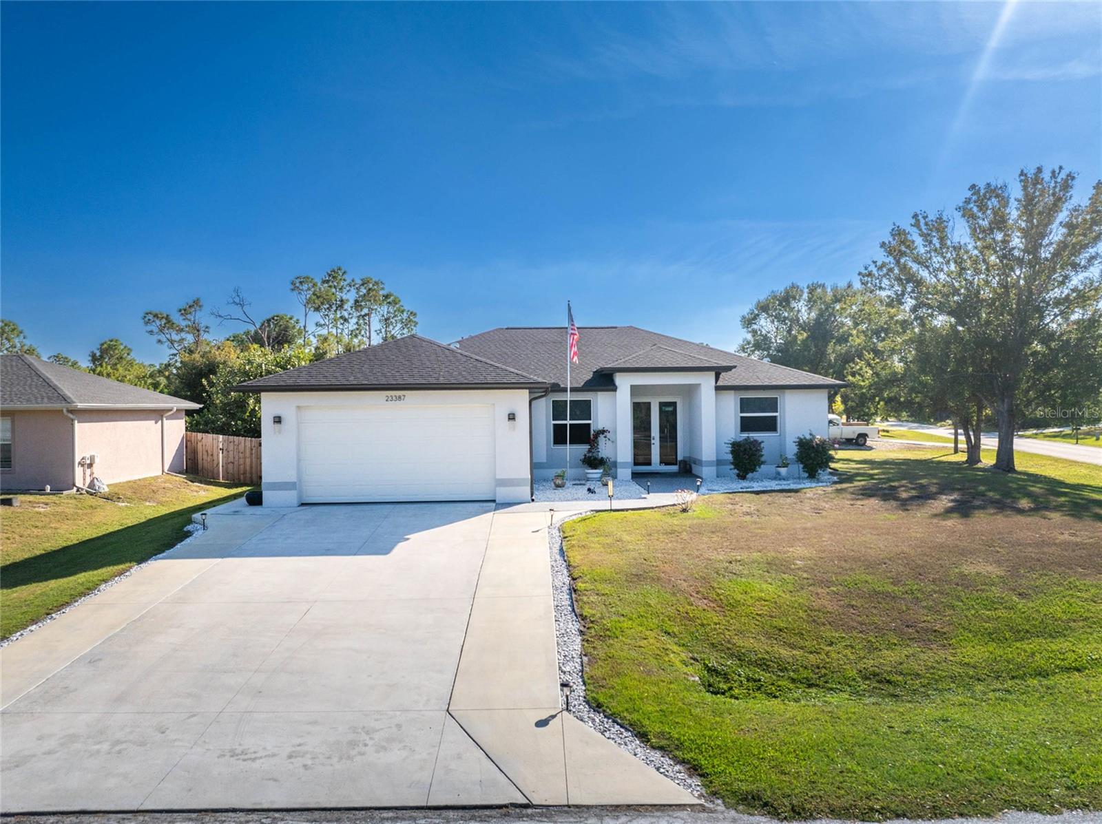 Single Family Residence em PUNTA GORDA, FL - Daniel Dourado
