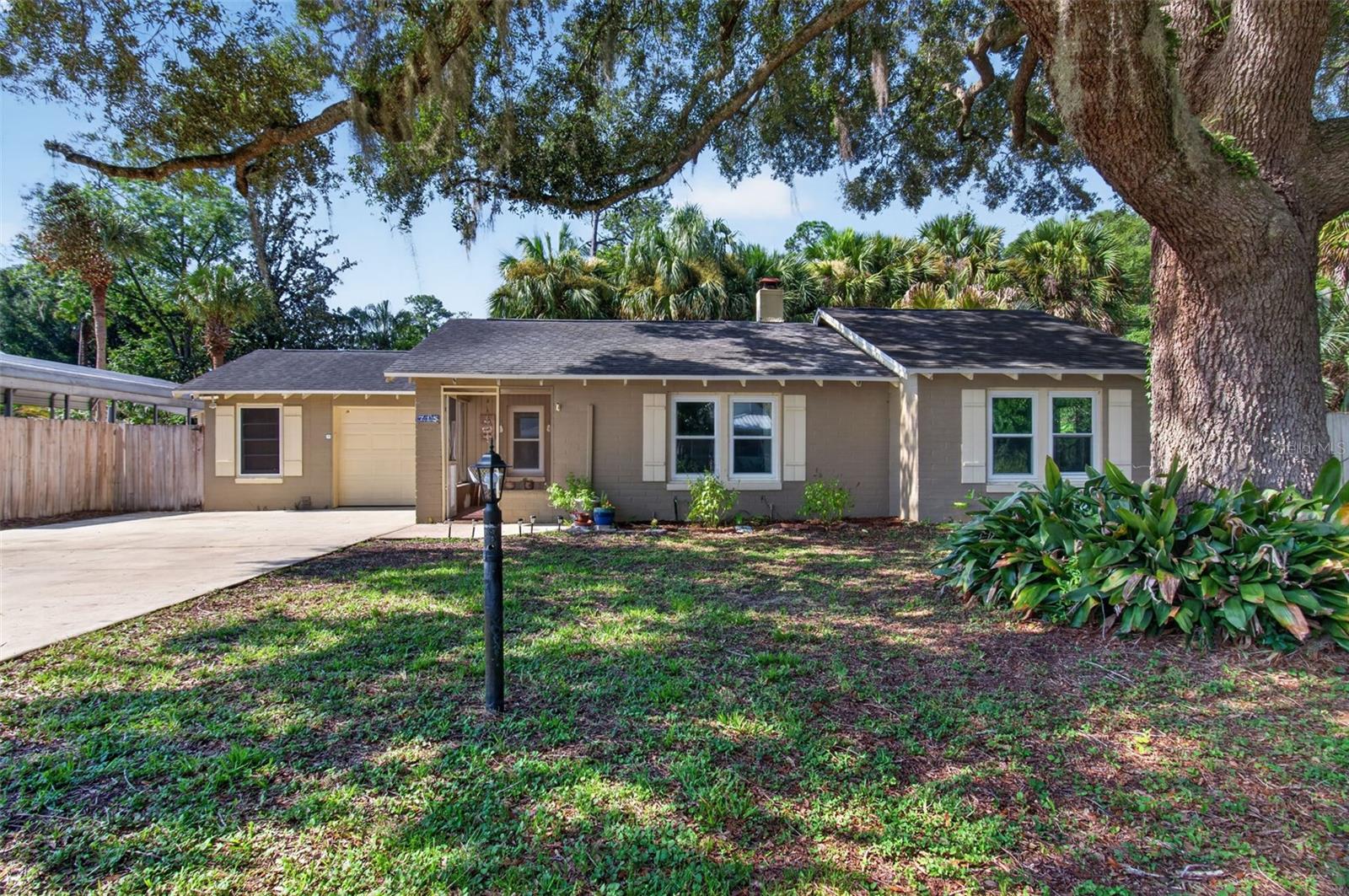 Single Family Residence em GAINESVILLE, FL - Daniel Dourado