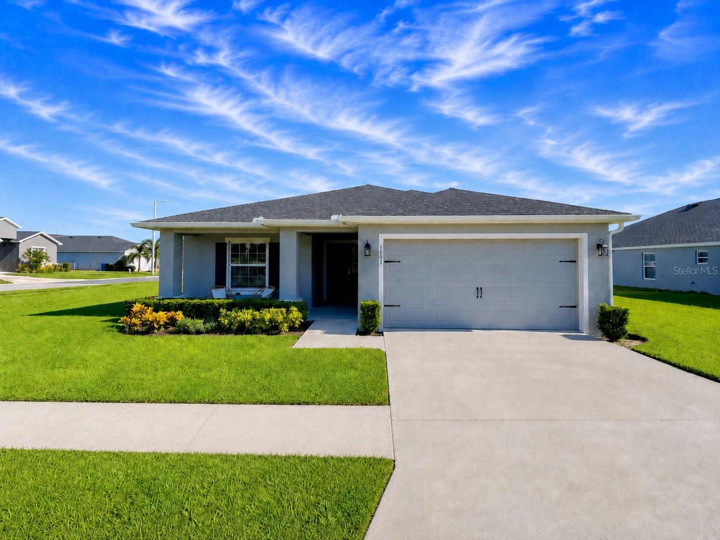 Single Family Residence in LAKE ALFRED, FL - Daniel Dourado