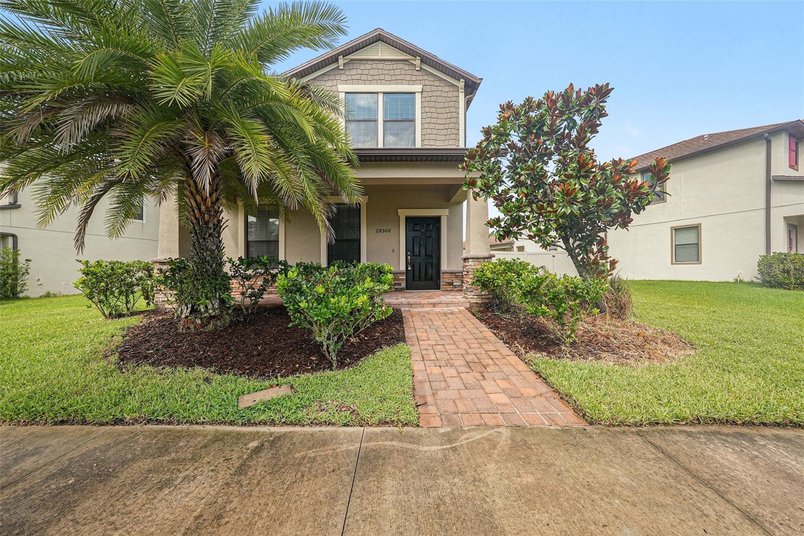 Single Family Residence in WESLEY CHAPEL, FL - Daniel Dourado