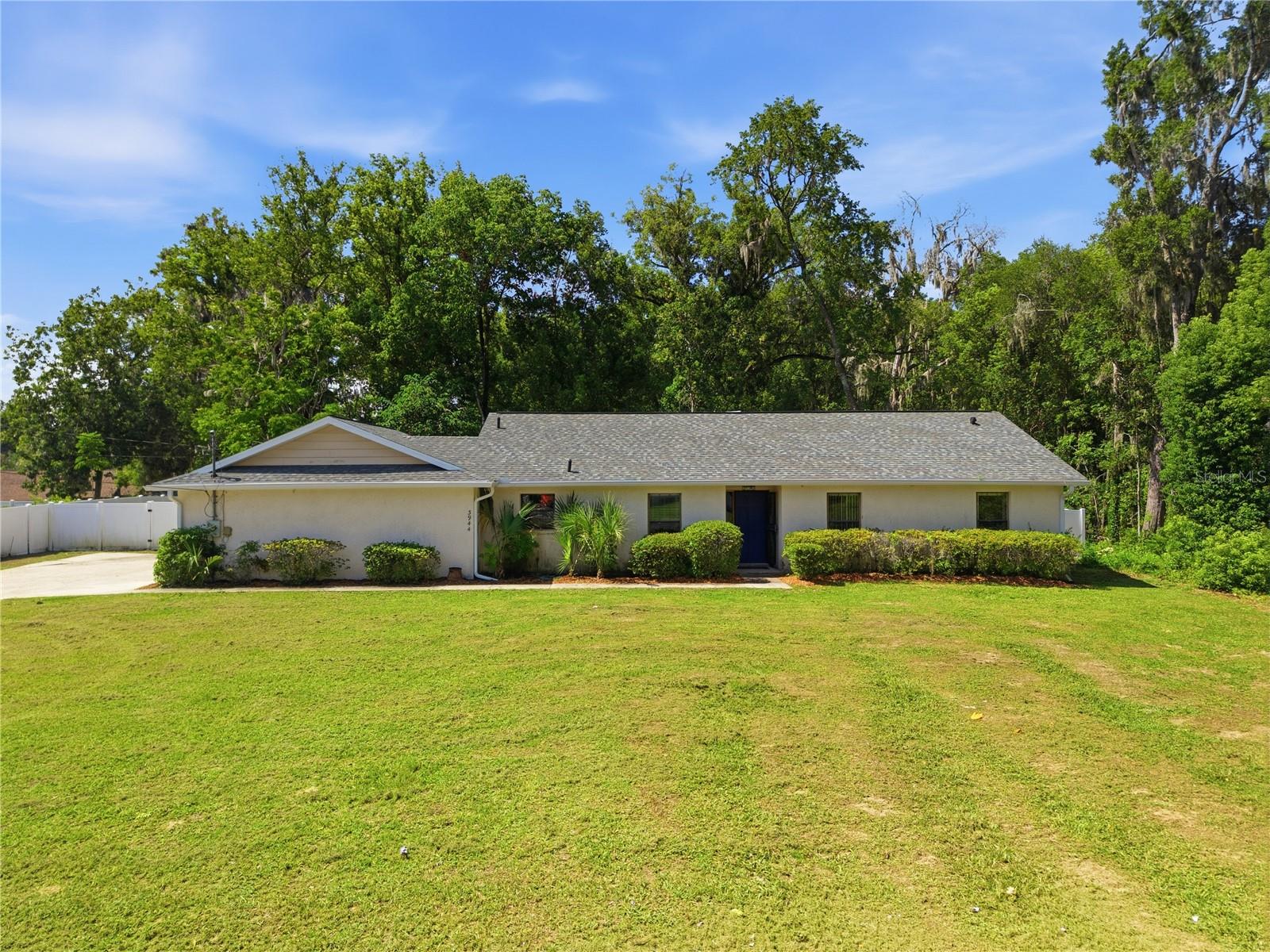 Single Family Residence in OCALA, FL - Daniel Dourado