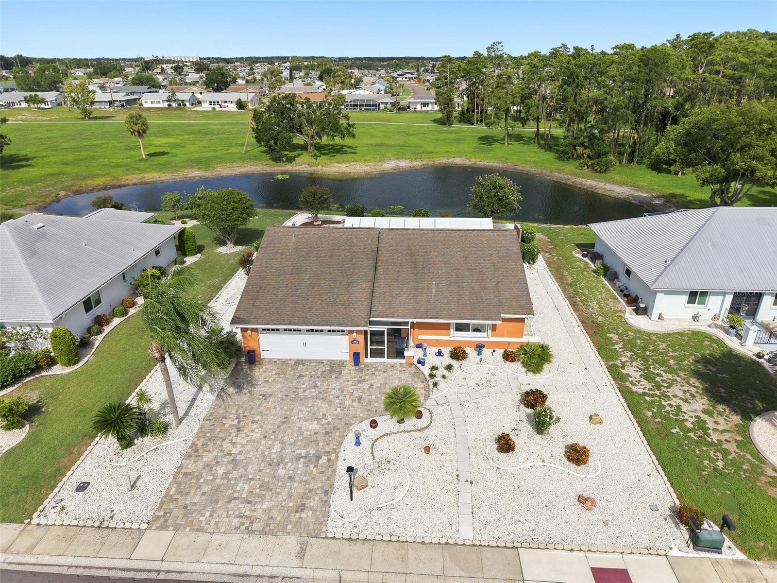 Single Family Residence in SUN CITY CENTER, FL - Daniel Dourado