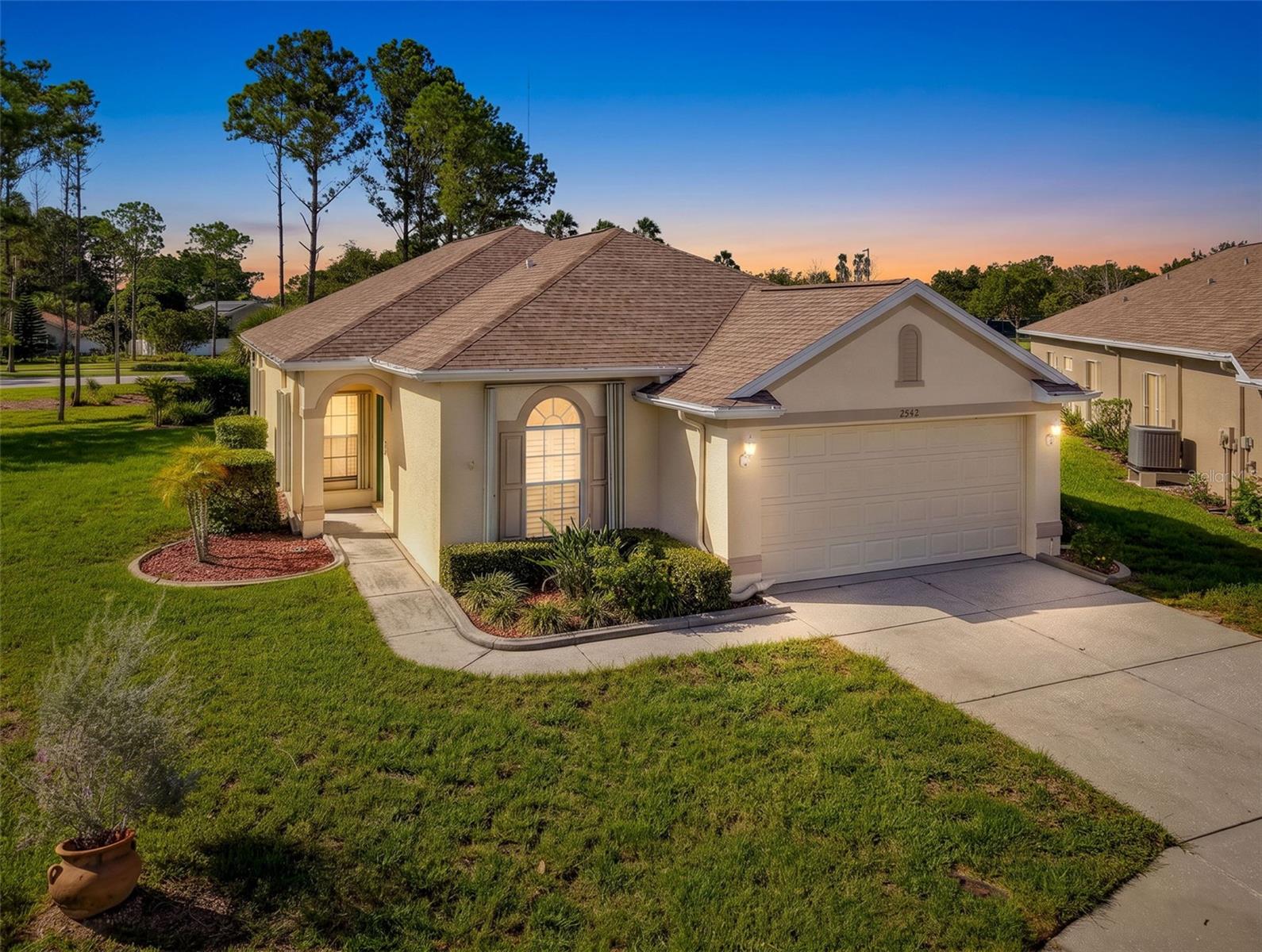 Single Family Residence em HOLIDAY, FL - Daniel Dourado