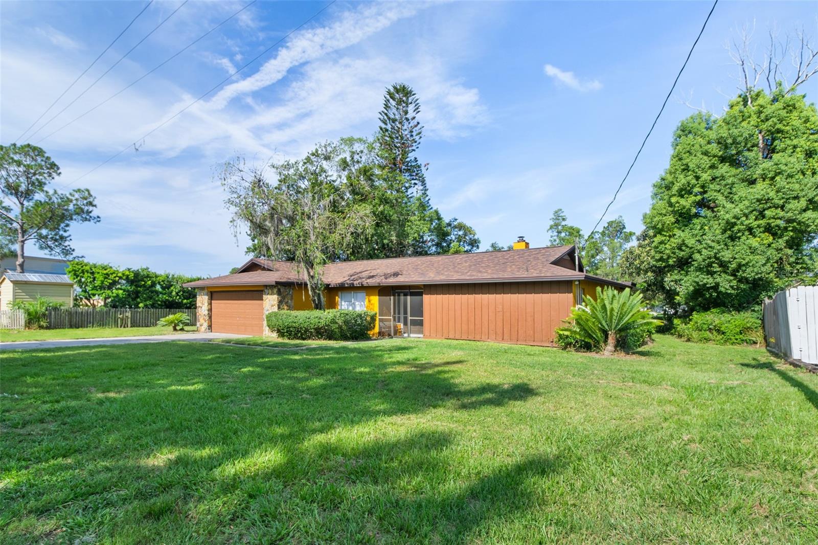 Single Family Residence in LAND O LAKES, FL - Daniel Dourado