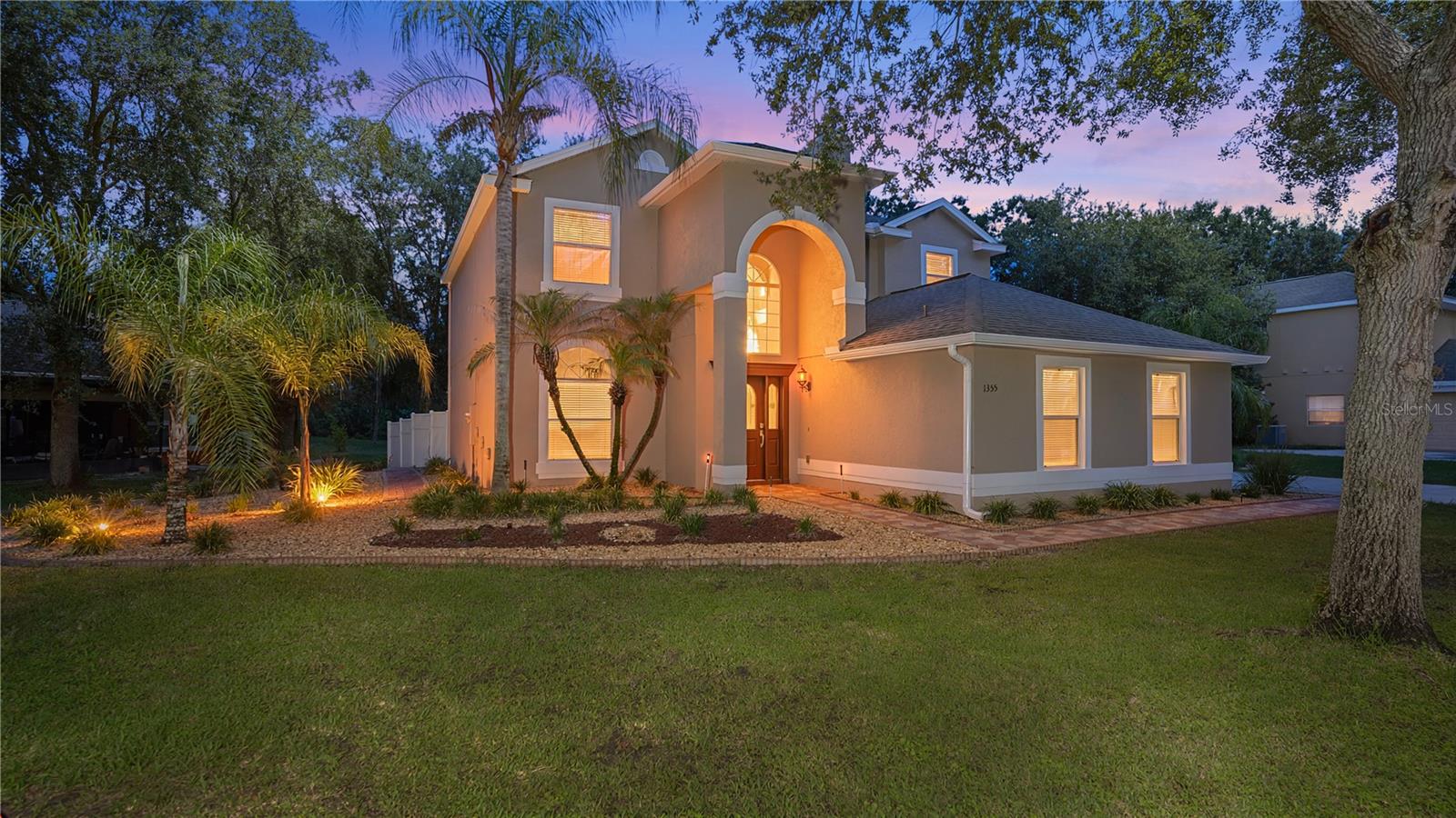 Single Family Residence in APOPKA, FL - Daniel Dourado