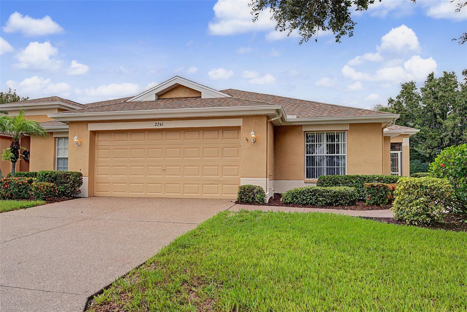 Single Family Residence in SUN CITY CENTER, FL - Daniel Dourado