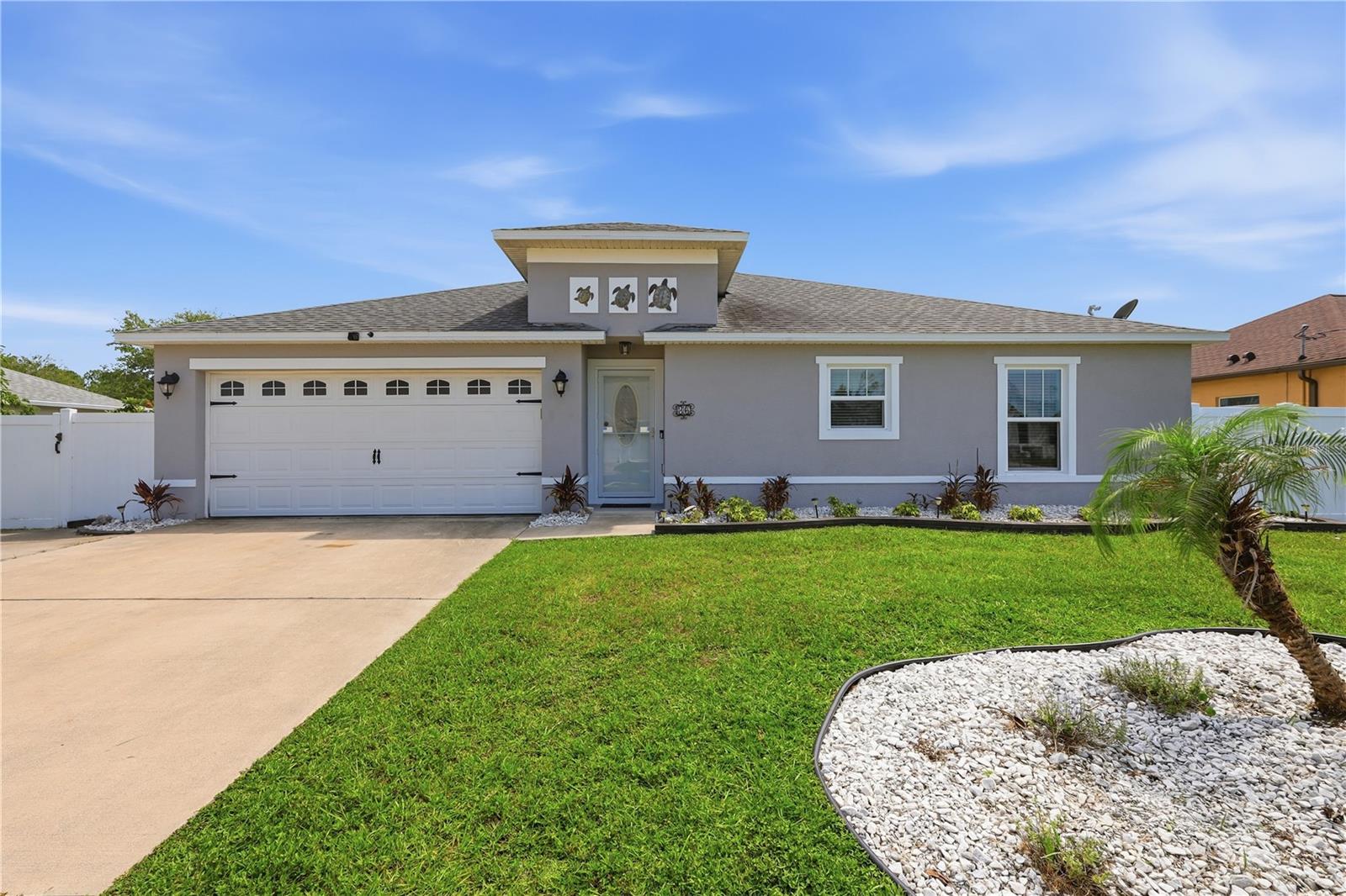 Single Family Residence in PALM COAST, FL - Daniel Dourado