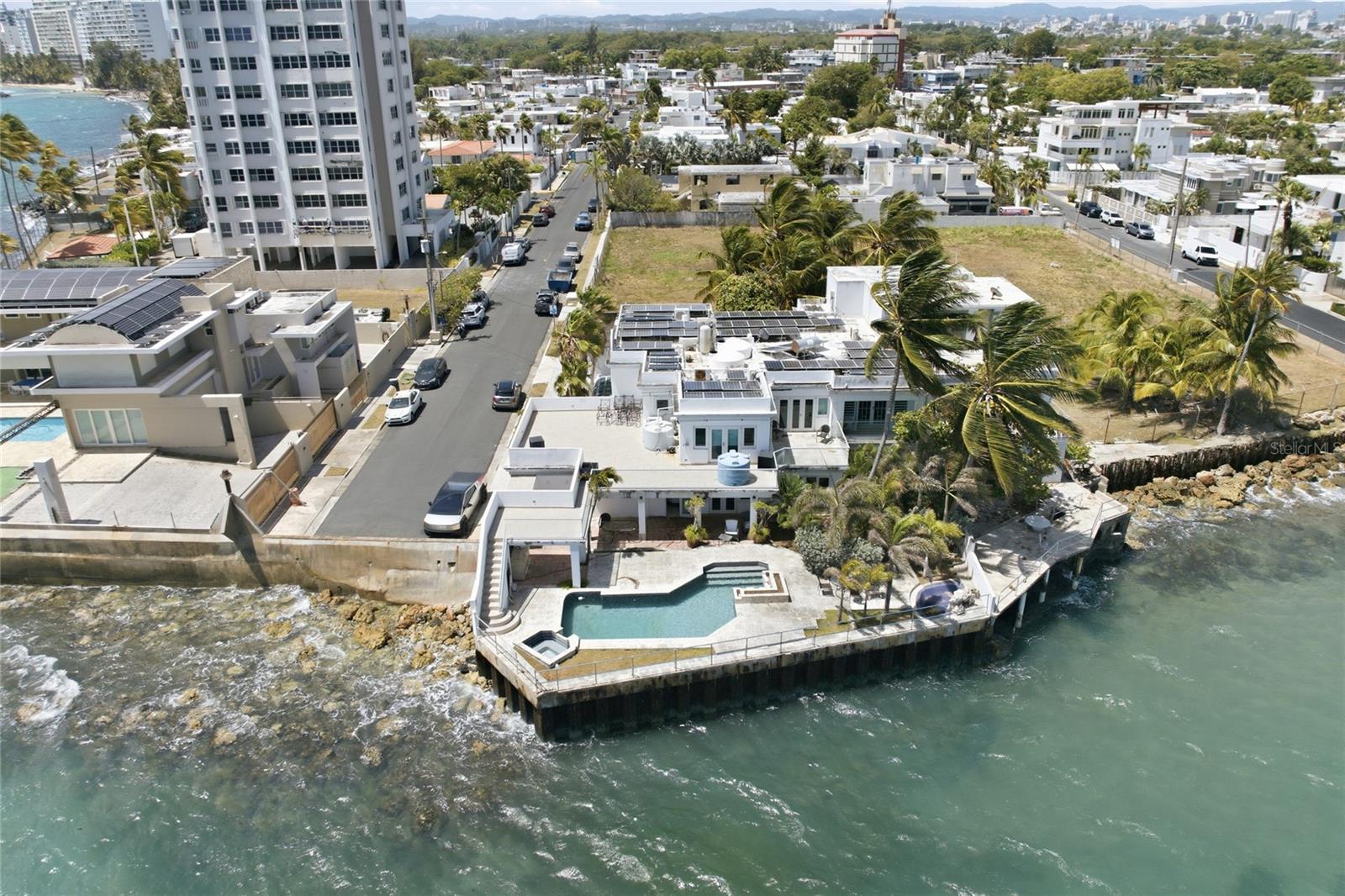 Single Family Residence in SAN JUAN, PR - Daniel Dourado