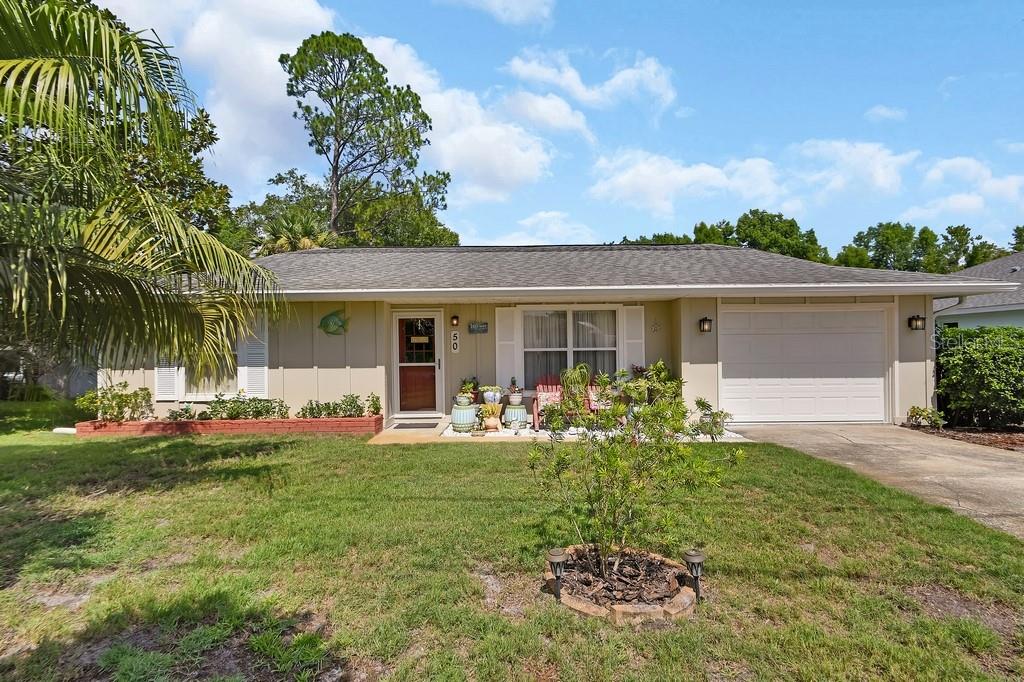 Single Family Residence in DEBARY, FL - Daniel Dourado
