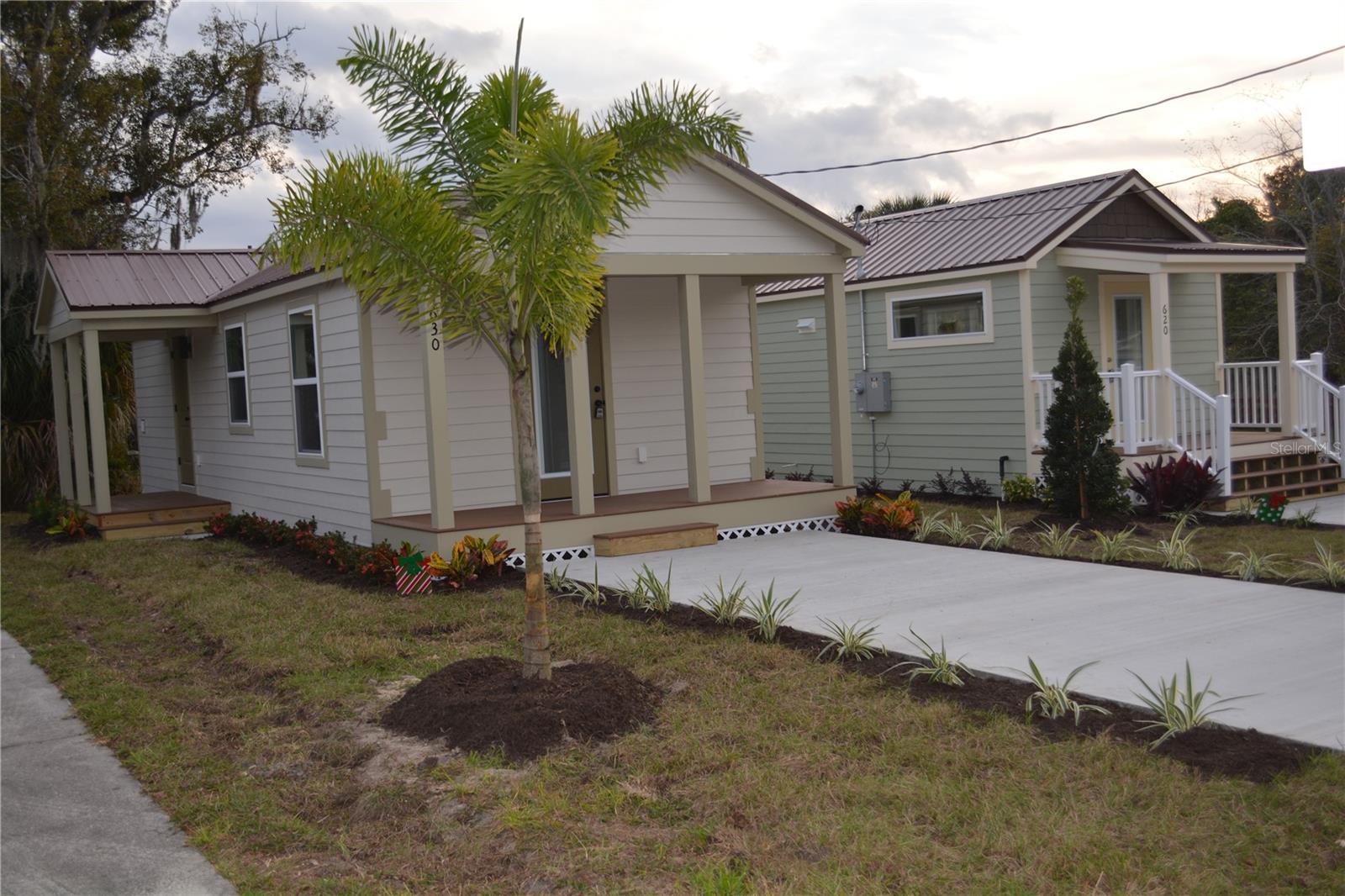 Single Family Residence in OVIEDO, FL - Daniel Dourado