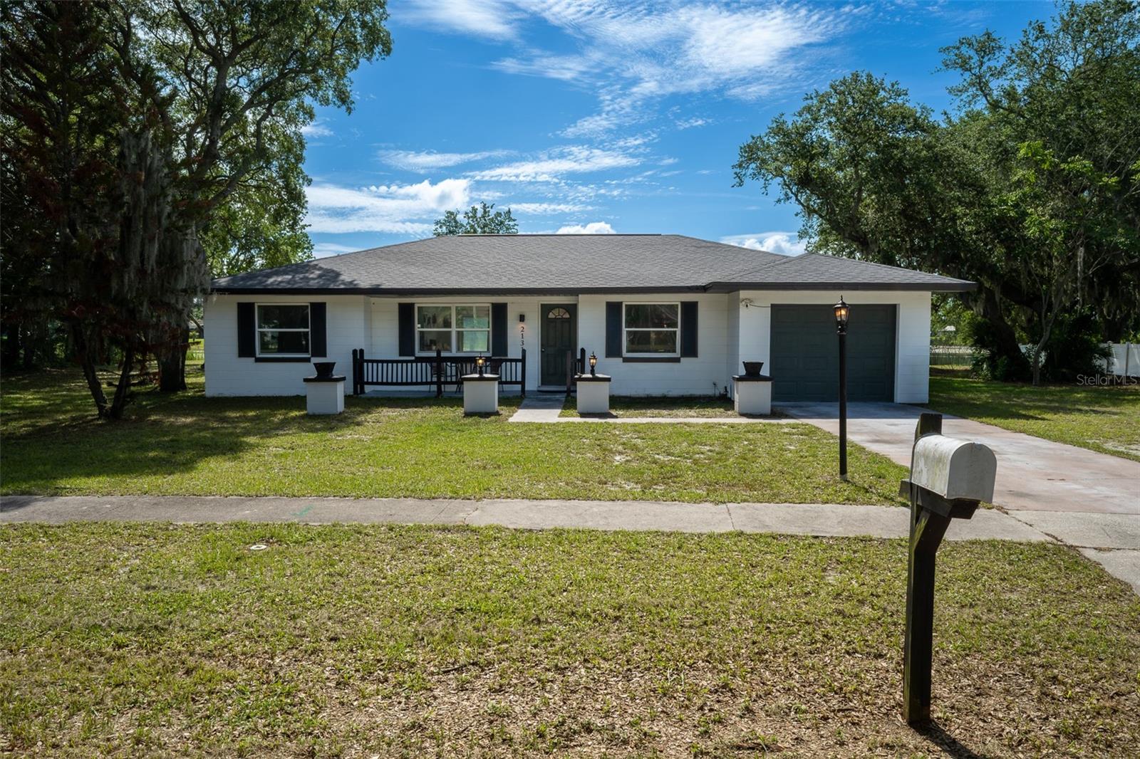 Single Family Residence em DELTONA, FL - Daniel Dourado