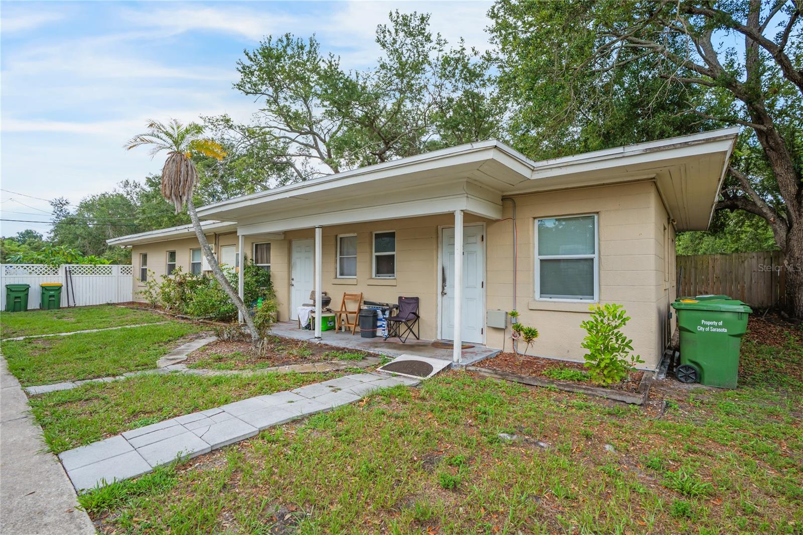 Quadruplex in SARASOTA, FL - Daniel Dourado