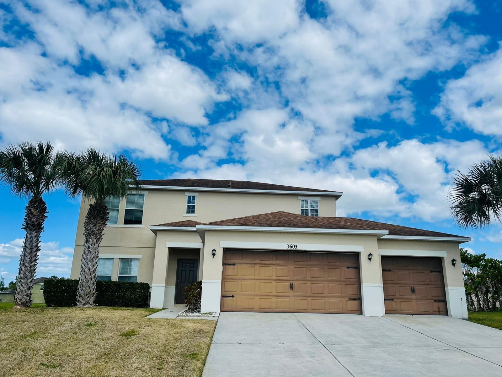 Single Family Residence em KISSIMMEE, FL - Daniel Dourado