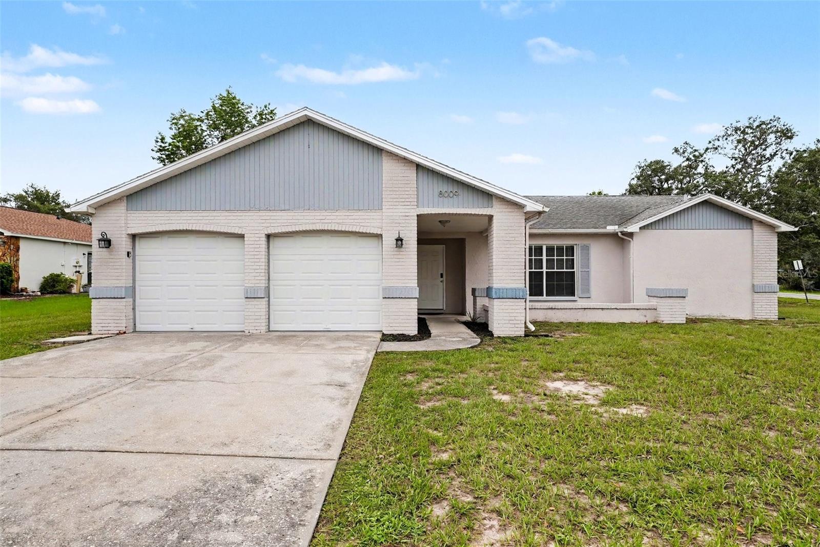 Single Family Residence em SPRING HILL, FL - Daniel Dourado